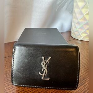 🌸YSL black compact wallet and cardholder. Good condition with box. FIRM.